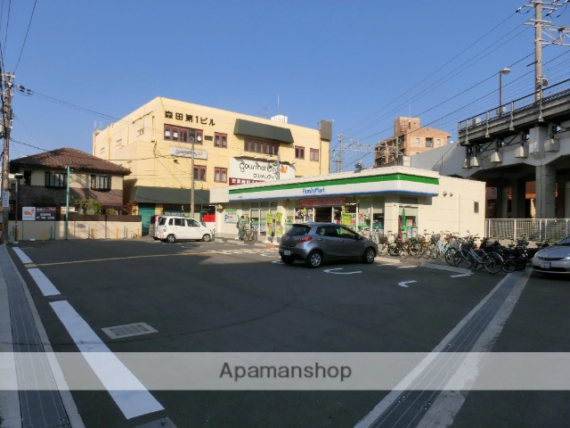 コンビニ　ファミリーマート（コンビニ）まで3550m