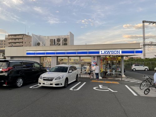 コンビニ　ローソン 座間相武台一丁目店（コンビニ）まで553m
