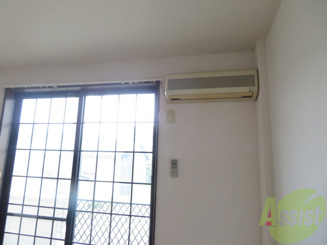 その他設備　エアコンが付いているので寒暖対策もばっちり。