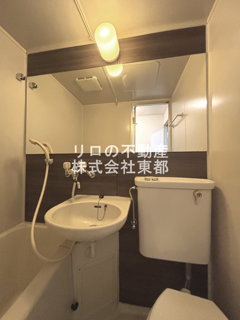 洗面設備　洗面ボウルと鏡もございます☆