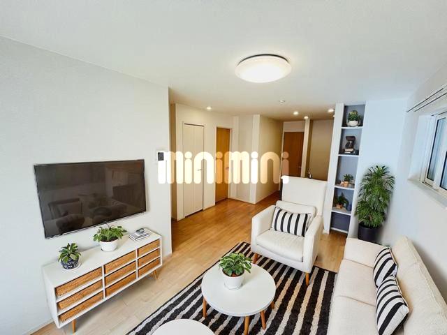 居室・リビング　※ＣＧで家具等を配置した物で、実際には家具等は含まれません。