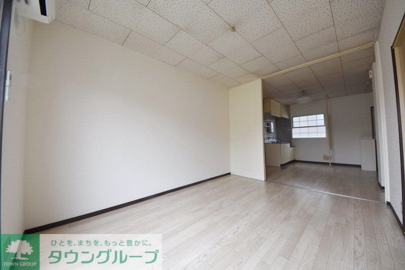 居室・リビング　エントランス