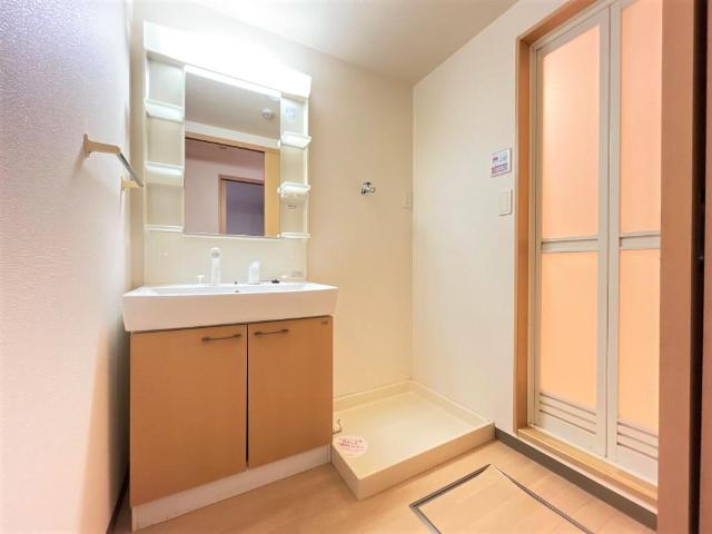 洗面設備　洗髪洗面化粧台