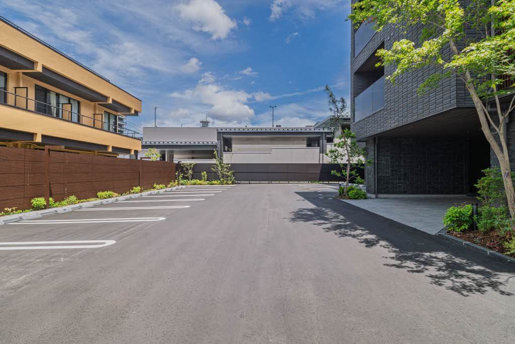 駐車場　駐車場