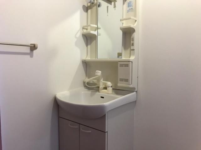 洗面設備　洗髪洗面化粧台