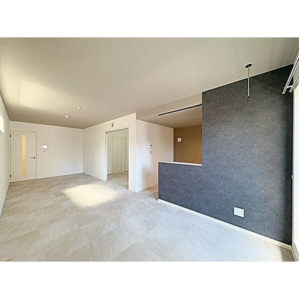 居室・リビング　トイレ