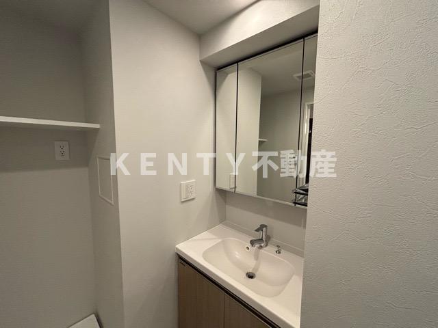 洗面設備　広い洗面スペース