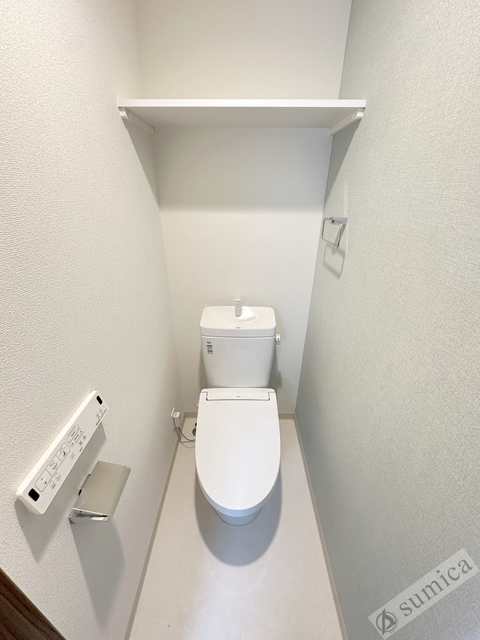 トイレ　温水洗浄便座付き♪♪