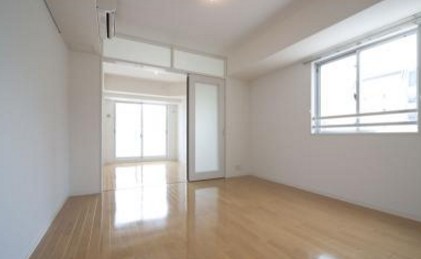 居室・リビング　☆明るい居室☆