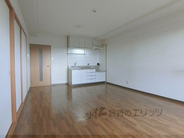 居室・リビング　リビング