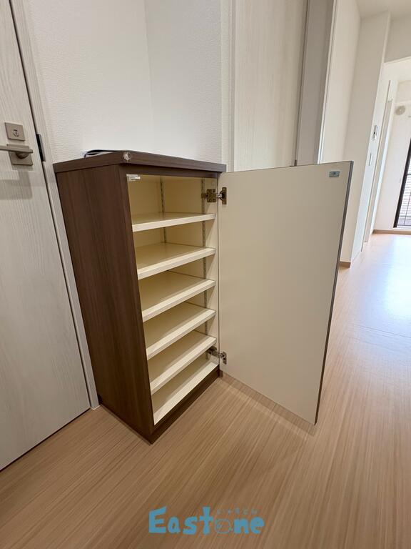 玄関　シューズボックスも完備