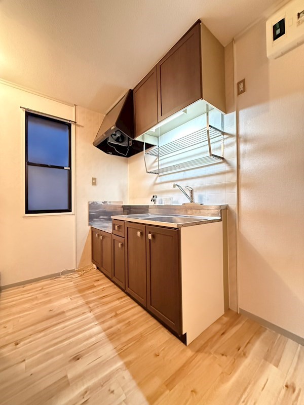 キッチン　※同タイプのお部屋の写真になります