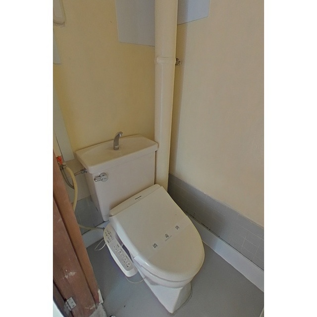 トイレ　温水洗浄暖房便座