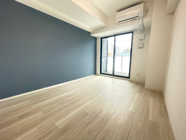 居室・リビング　２０３号室の写真です。