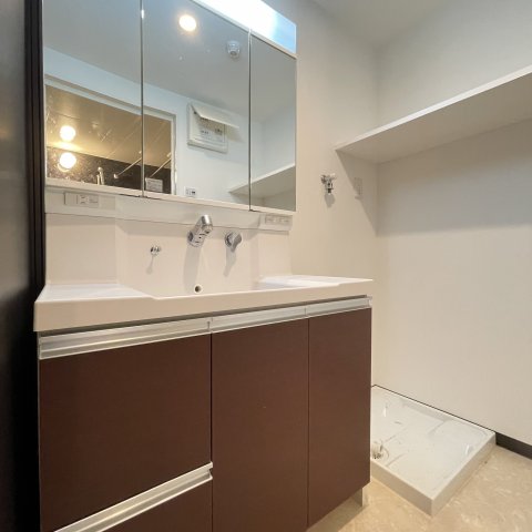 洗面設備　同仕様タイプです