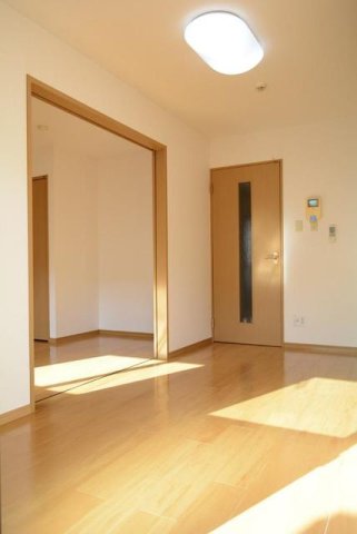 居室・リビング　ゆったり過ごせる居間です