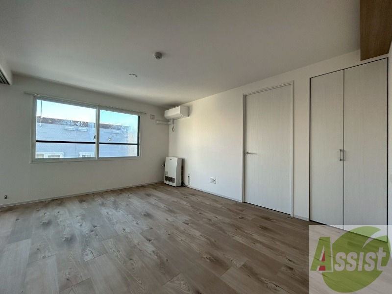 居室・リビング　広くてキレイなお部屋が広がっていて、充実した生活が送れそう。