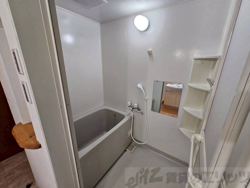 バス・シャワールーム　バス