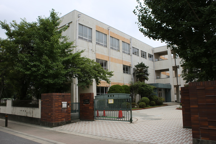 小学校　天子田小学校（小学校）まで972m