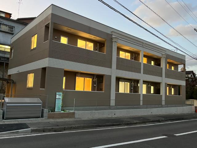 建物外観　外観写真（夜）