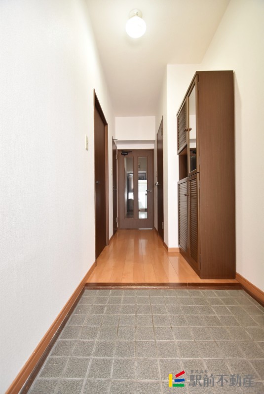 玄関　写真は別部屋