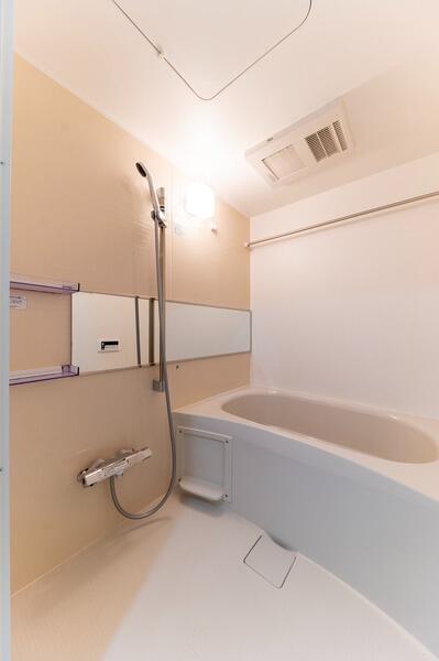 バス・シャワールーム　別部屋参考画像