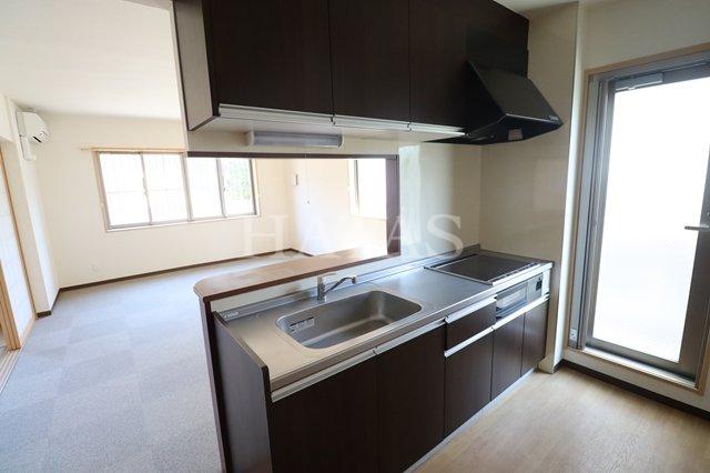 キッチン　同物件別部屋のお写真です