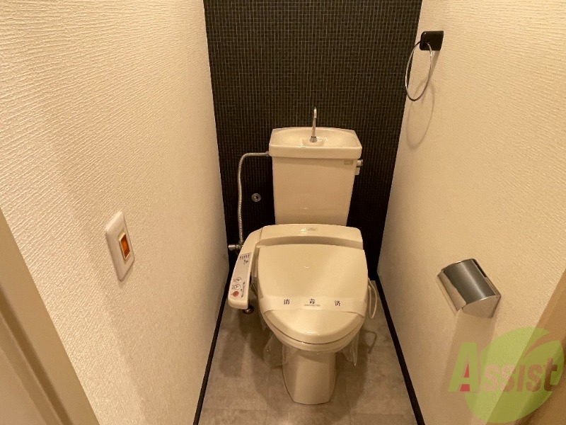 トイレ　トイレはシャワータイプ。欠かせない機能ですよね。