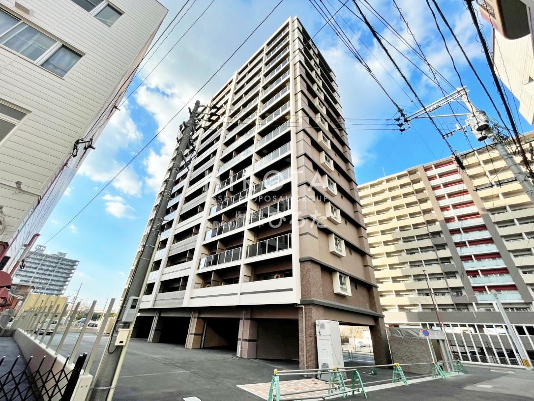 建物外観　建築工事中