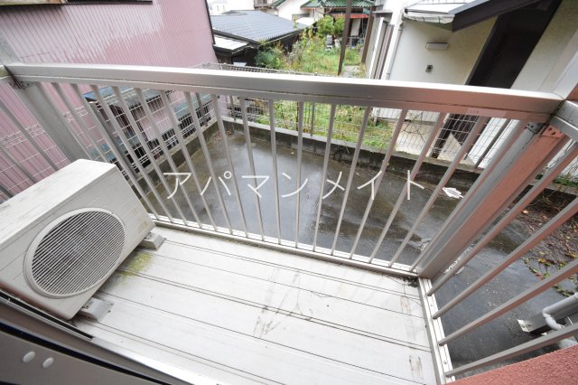 バルコニー　洗濯物が干せます