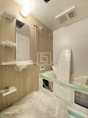 バス・シャワールーム　セレニテフラン難波　浴室