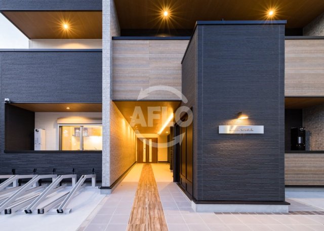 エントランス　S-MOVE大阪鶴見　エントランス