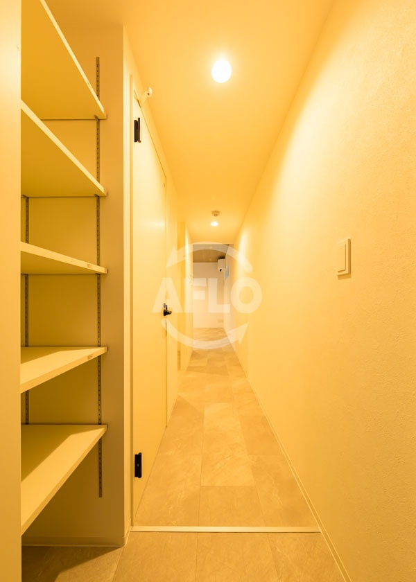 玄関　S-MOVE大阪鶴見　玄関