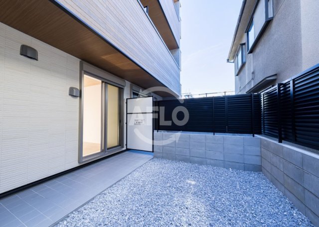 バルコニー　S-MOVE大阪鶴見　専用庭