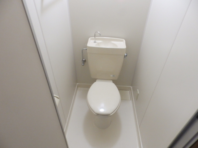 トイレ　まだまだ綺麗です