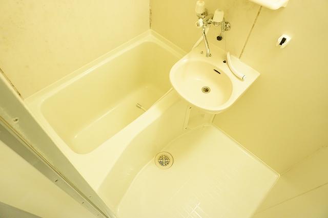 バス・シャワールーム　浴室