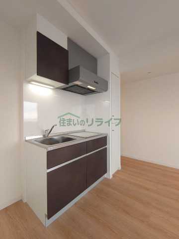 キッチン　別階層の参考写真になります。