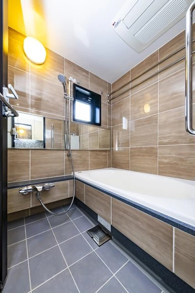 バス・シャワールーム