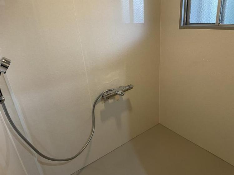 バス・シャワールーム　コンパクトで使いやすいお風呂です