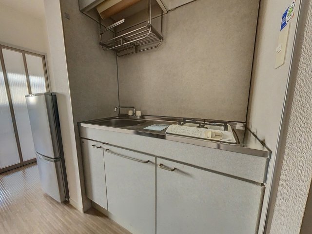 キッチン　2021年12月撮影※現況を優先します