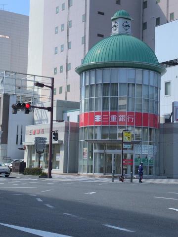 銀行　（株）三重銀行／四日市駅前支店（銀行）まで442m