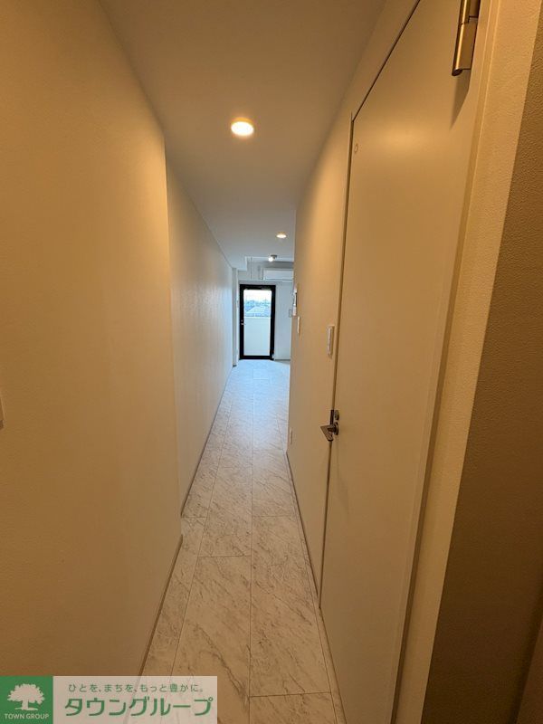 玄関　※参考写真