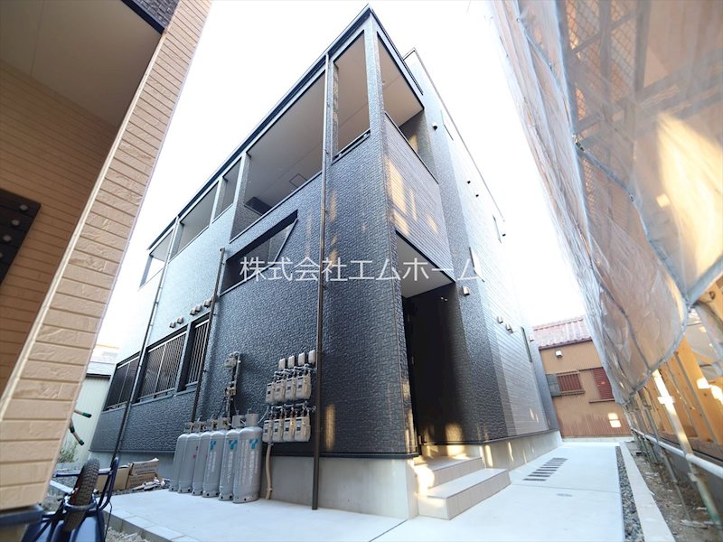 建物外観　外観　オートロック付　宅配ＢＯＸ有り