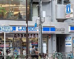 コンビニ　ローソン 新宿馬場下町店（コンビニ）まで945m