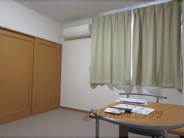 居室・リビング　洋室