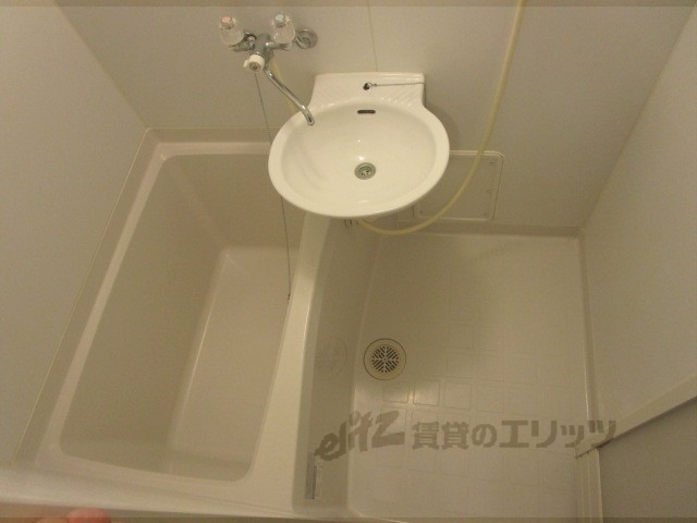 バス・シャワールーム　バス