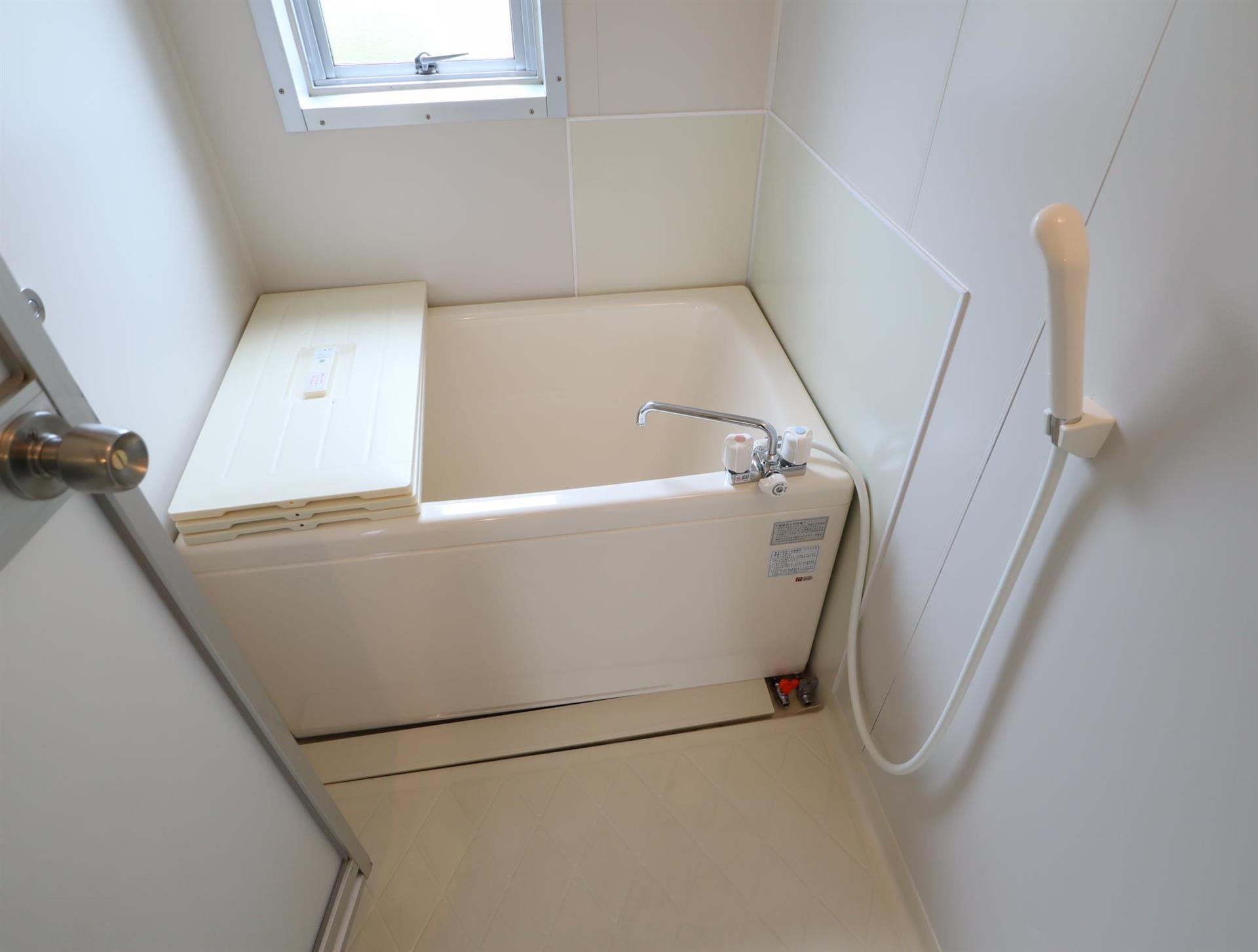 バス・シャワールーム　バス