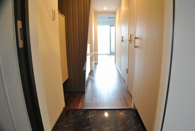 玄関　プレミアムコート谷町4丁目　玄関