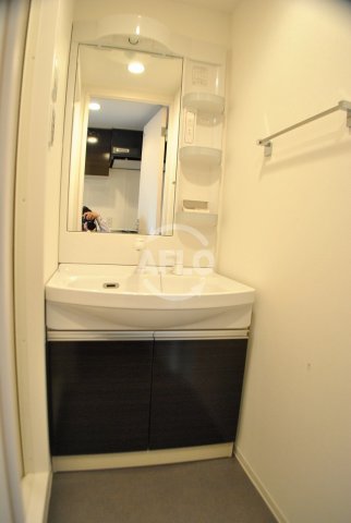 洗面設備　プレミアムコート谷町4丁目　独立洗面台