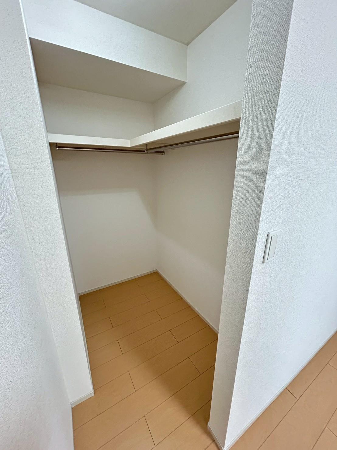 収納　ウォークインクローゼット